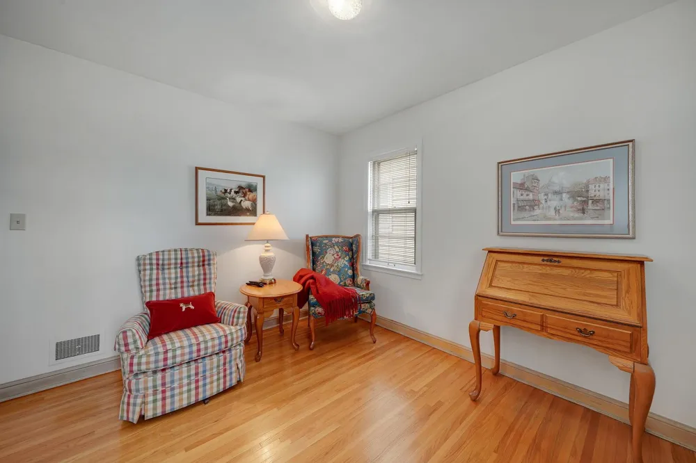 5741 James Avenue S Minneapolis, MN 55419
