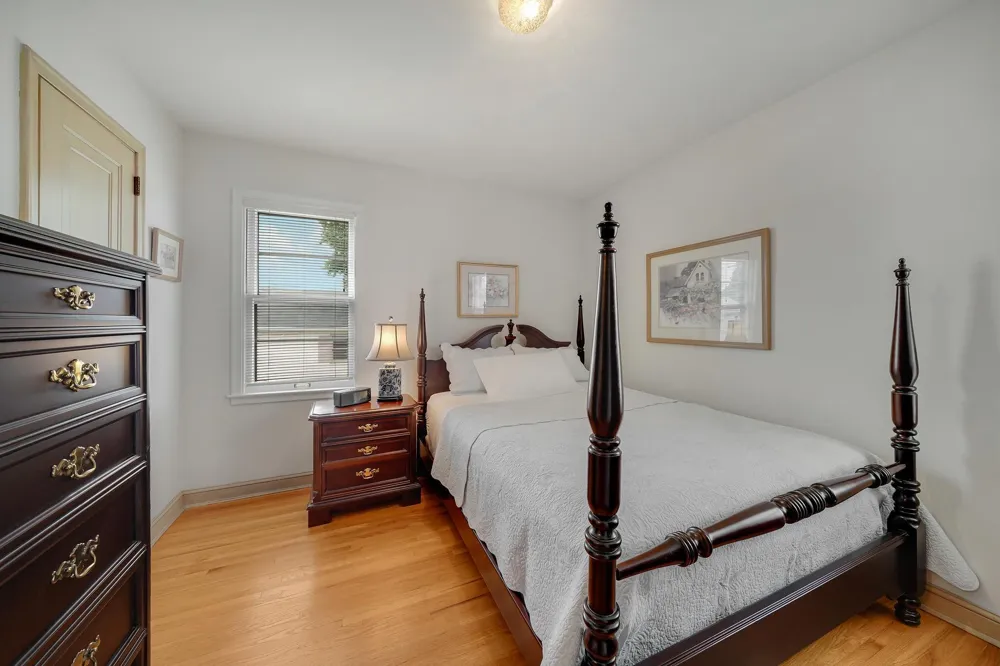 5741 James Avenue S Minneapolis, MN 55419