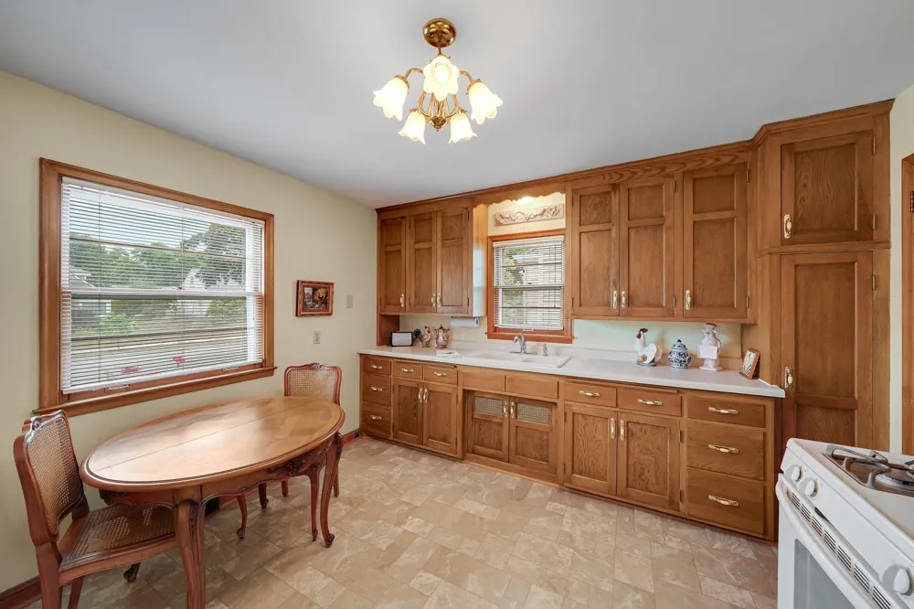5741 James Avenue S Minneapolis, MN 55419
