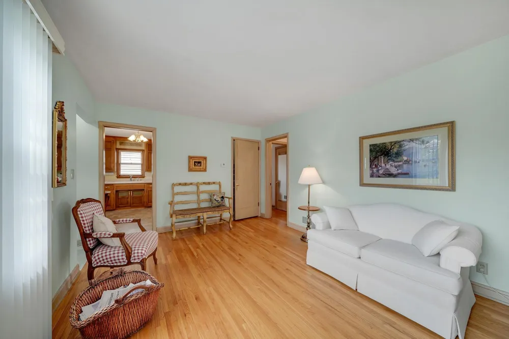 5741 James Avenue S Minneapolis, MN 55419