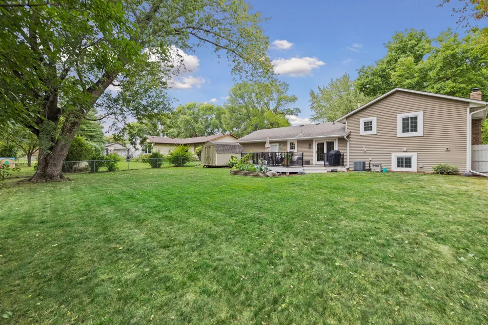 10735 102nd Avenue Maple Grove, MN 55369