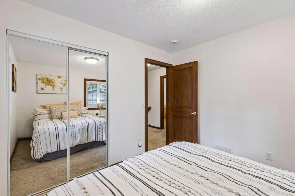 10735 102nd Avenue Maple Grove, MN 55369