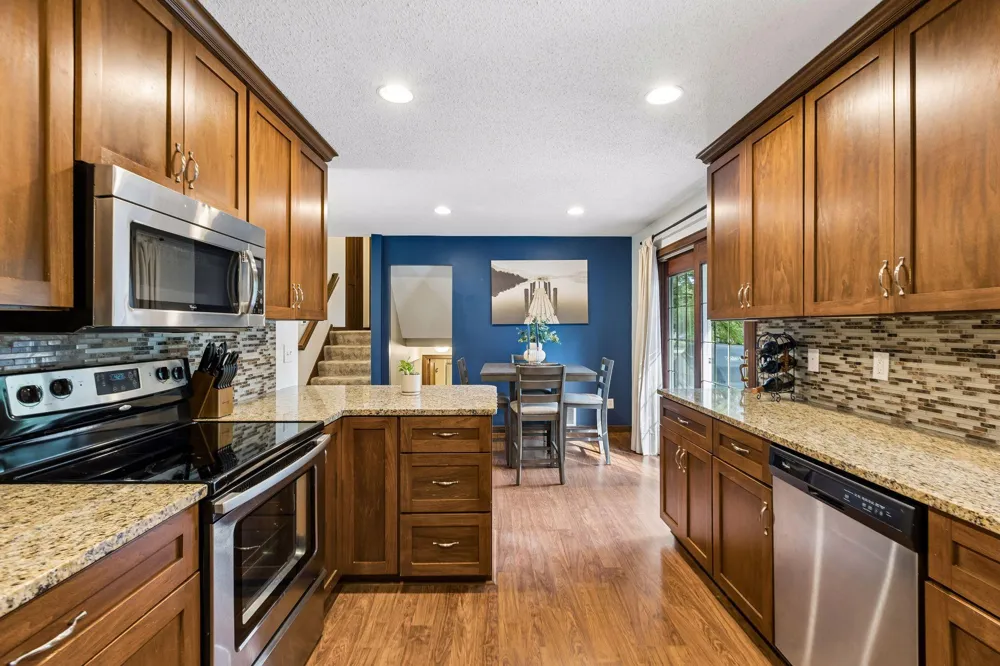 10735 102nd Avenue Maple Grove, MN 55369