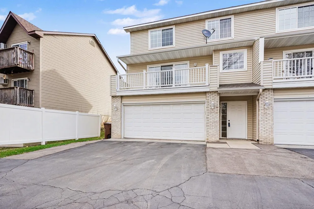 13900 Glendale Trail Savage, MN 55378