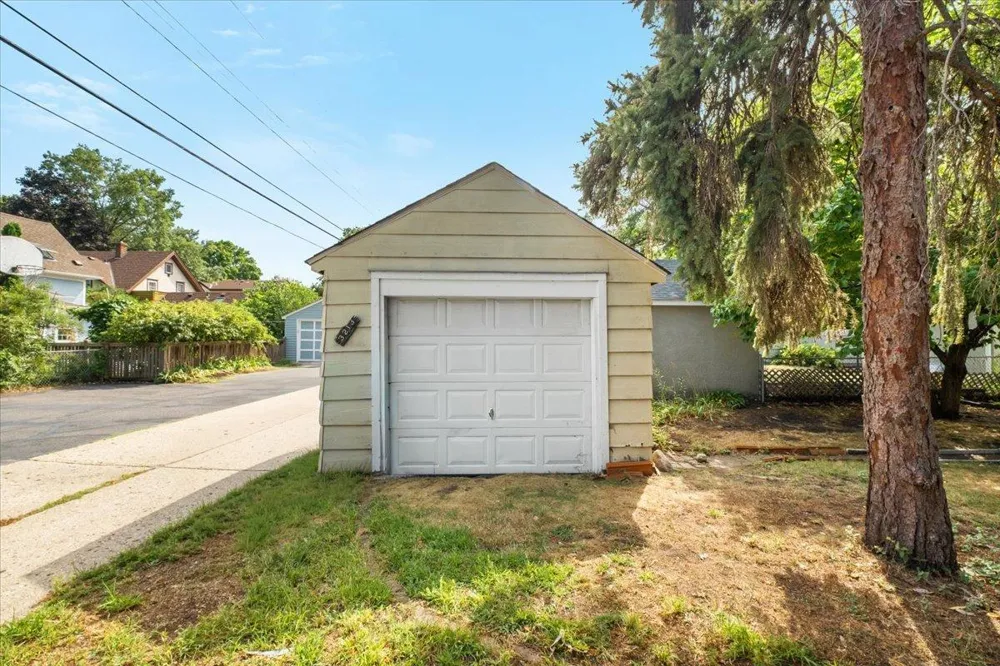 3213 42nd Avenue S Minneapolis, MN 55406