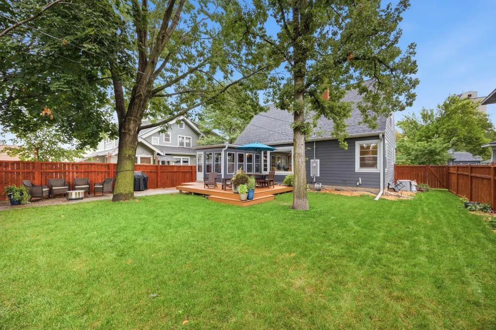 313 Vincent Avenue Minneapolis, MN 55405