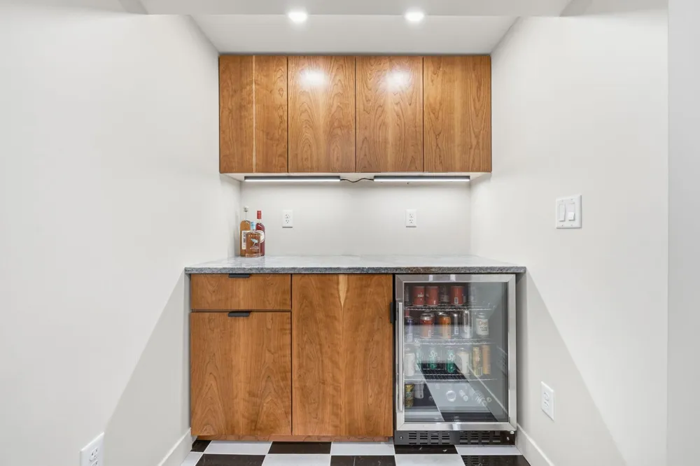 313 Vincent Avenue Minneapolis, MN 55405