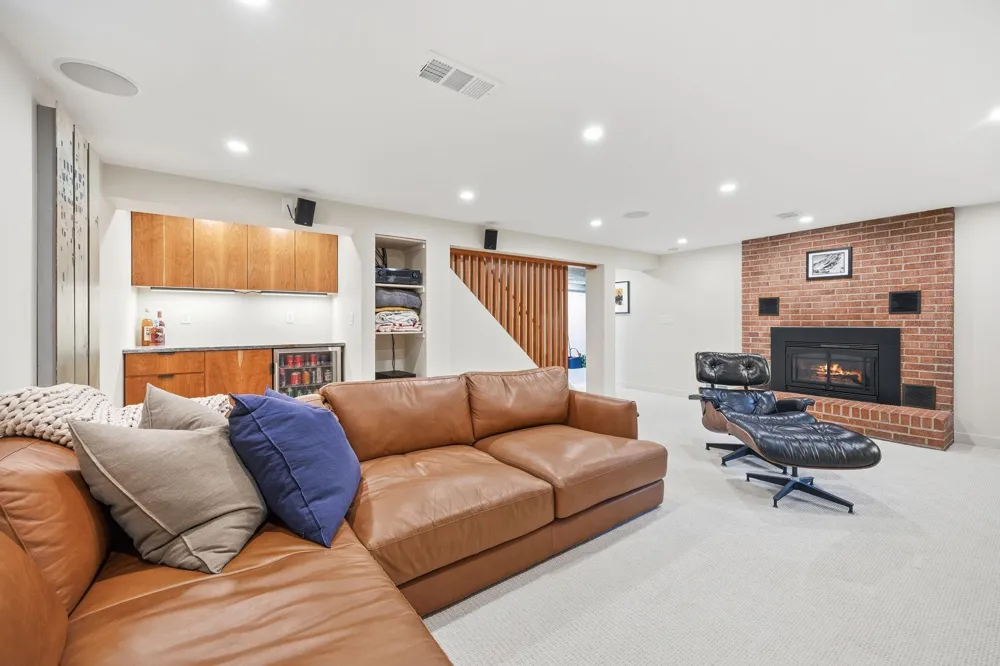 313 Vincent Avenue Minneapolis, MN 55405
