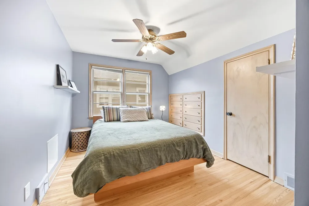 313 Vincent Avenue Minneapolis, MN 55405