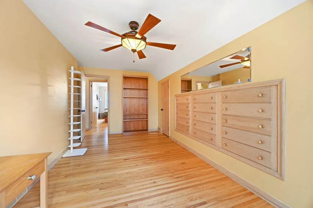 313 Vincent Avenue Minneapolis, MN 55405