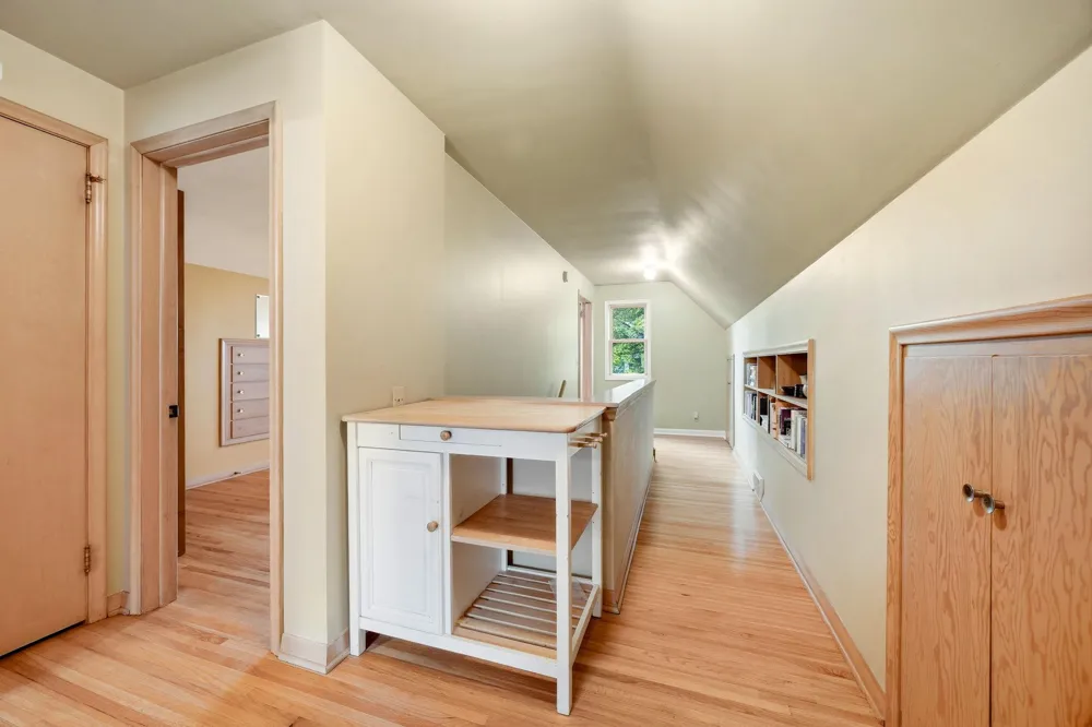 313 Vincent Avenue Minneapolis, MN 55405
