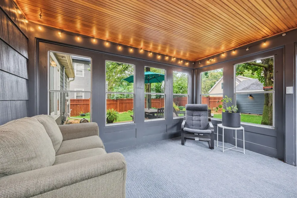 313 Vincent Avenue Minneapolis, MN 55405
