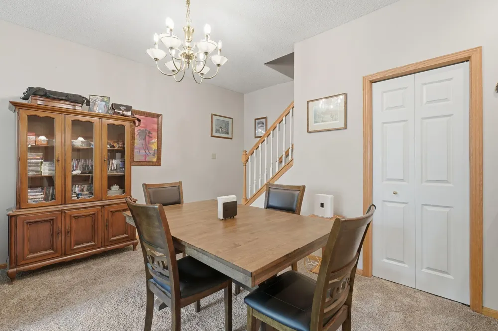 9617 Alvarado Lane Maple Grove, MN 55311