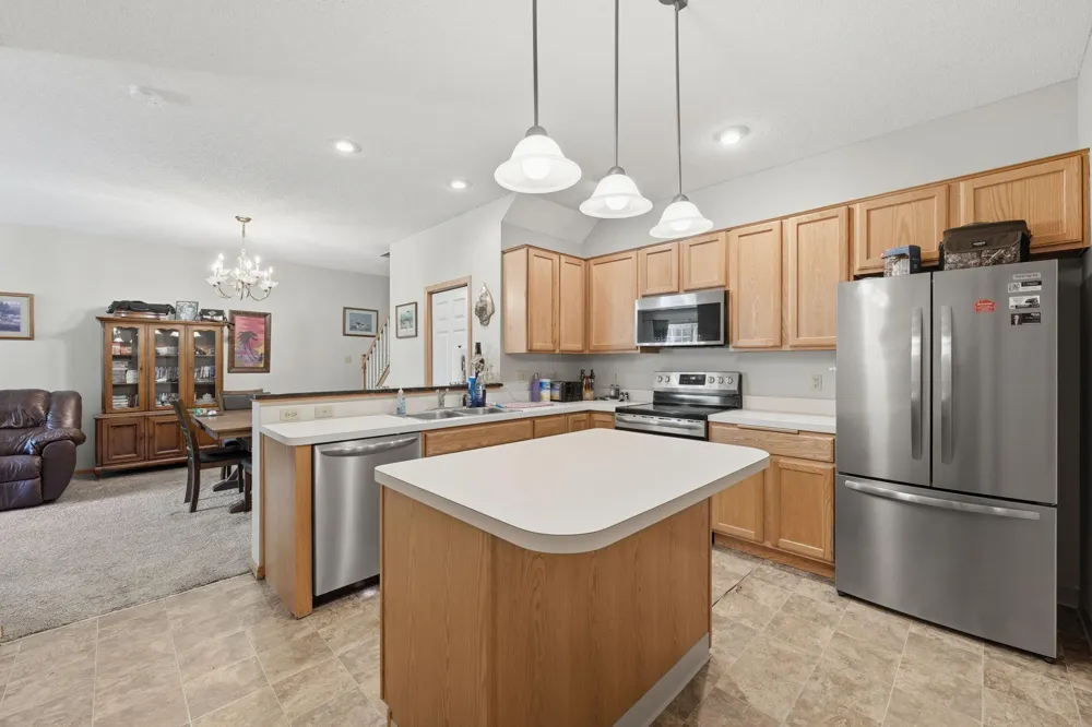 9617 Alvarado Lane Maple Grove, MN 55311