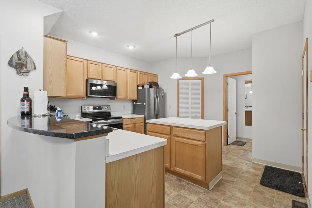 9617 Alvarado Lane Maple Grove, MN 55311