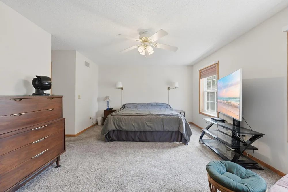 9617 Alvarado Lane Maple Grove, MN 55311
