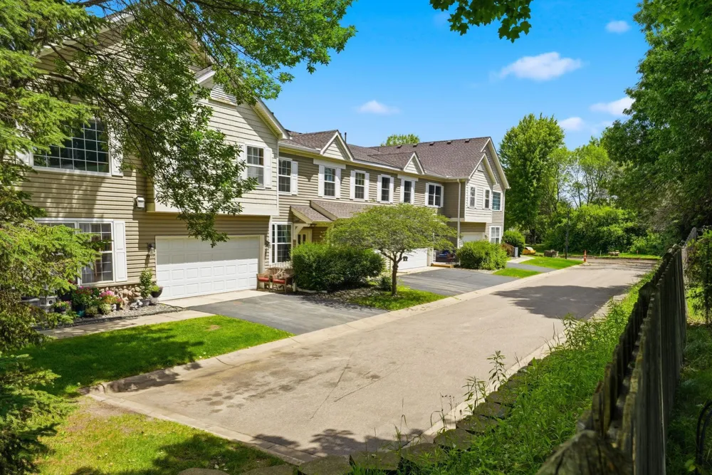 9617 Alvarado Lane Maple Grove, MN 55311
