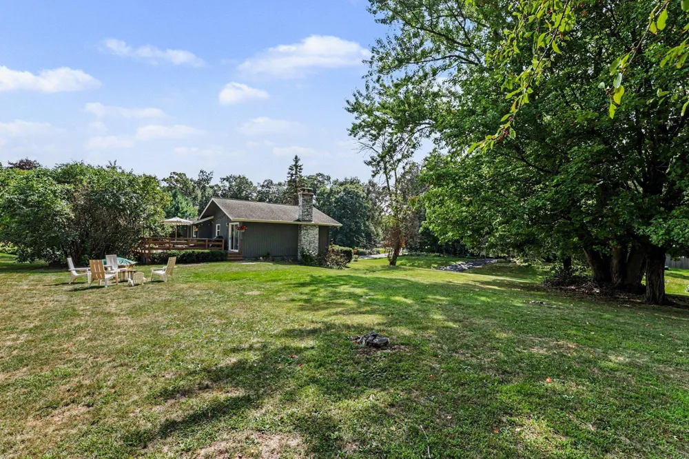 2405 Urbandale Lane Plymouth, MN 55447