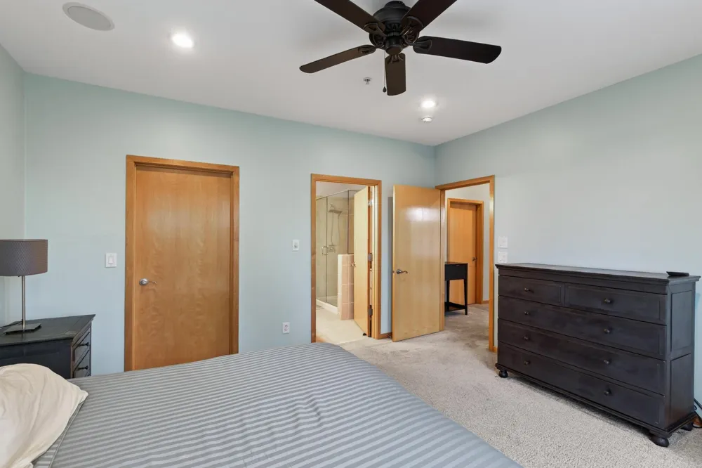 530 Grant Street E Minneapolis, MN 55404