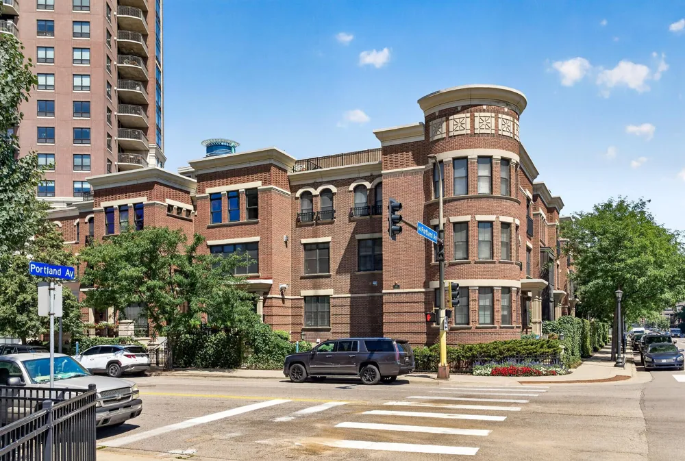 530 Grant Street E Minneapolis, MN 55404