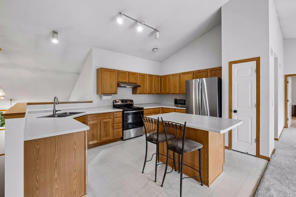 6646 154th Street W #162 Apple Valley, MN 55124