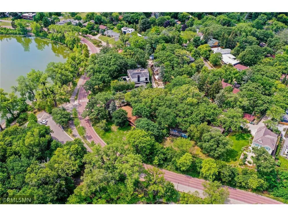 3521 W 21st Street Minneapolis, MN 55416