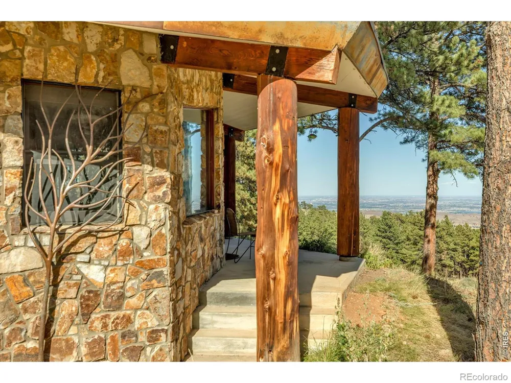 3723 Blue Mountain Trail Lyons, CO 80540