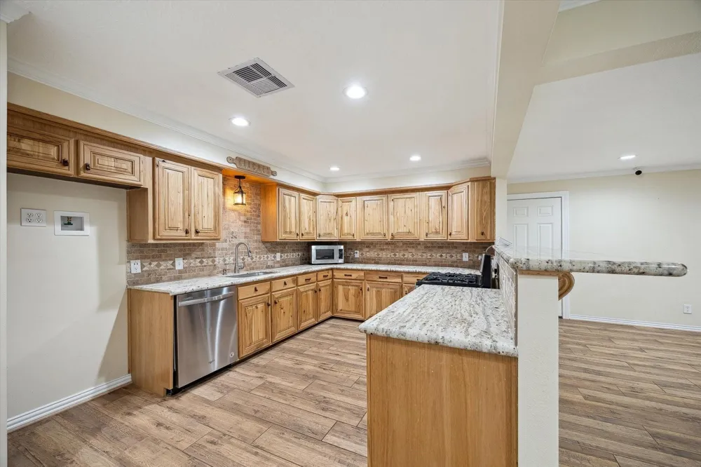 1325 Curtin Street Houston, TX 77018