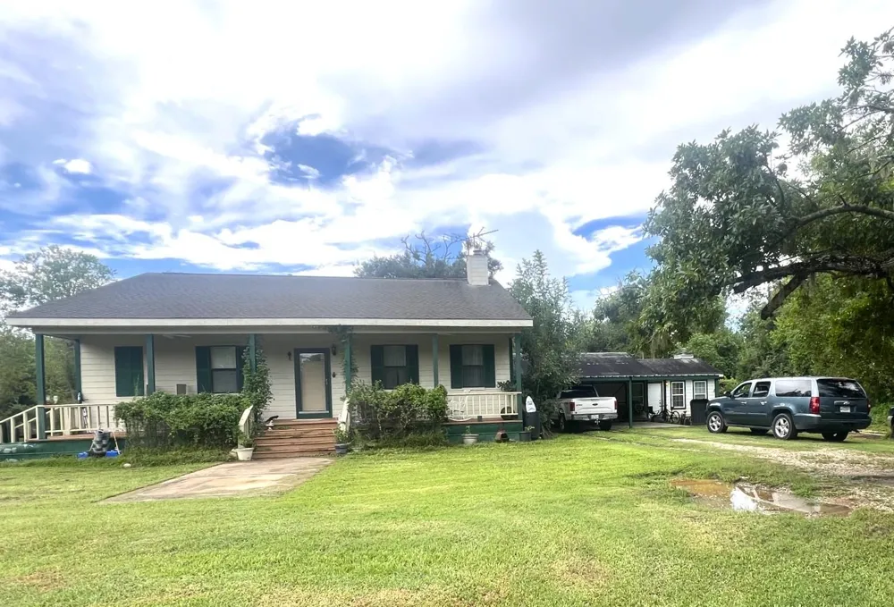 20218 Oak Forest Road Damon, TX 77430
