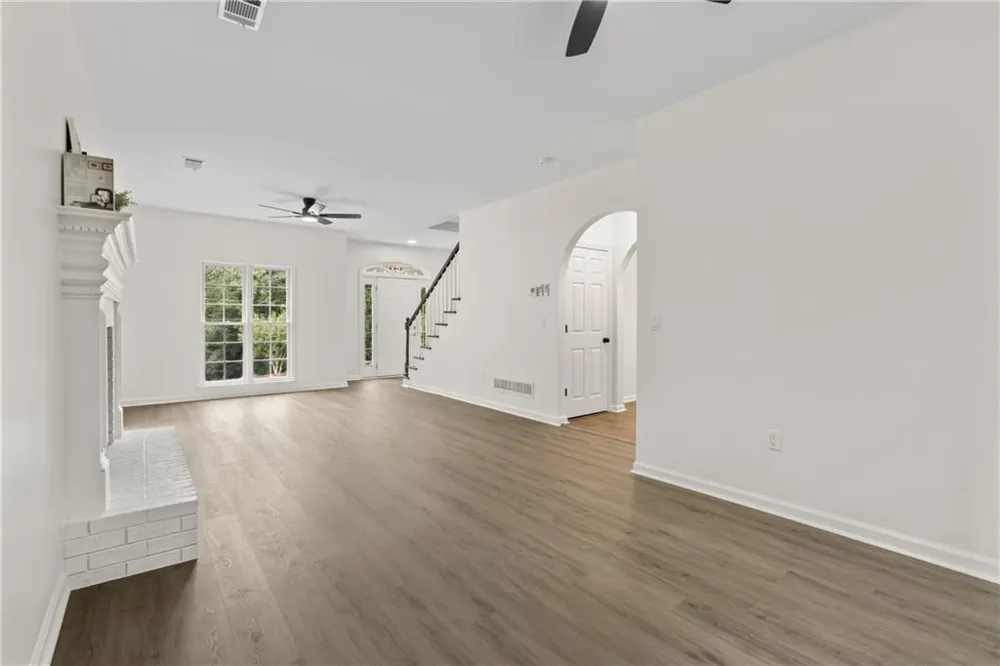 71 Picketts View Acworth, GA 30101
