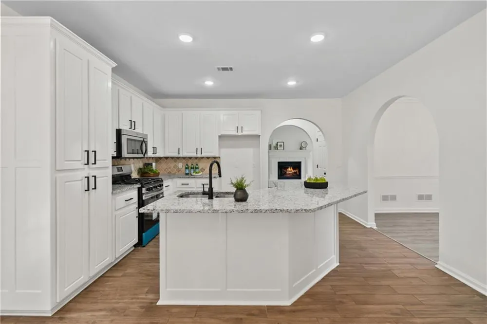 71 Picketts View Acworth, GA 30101