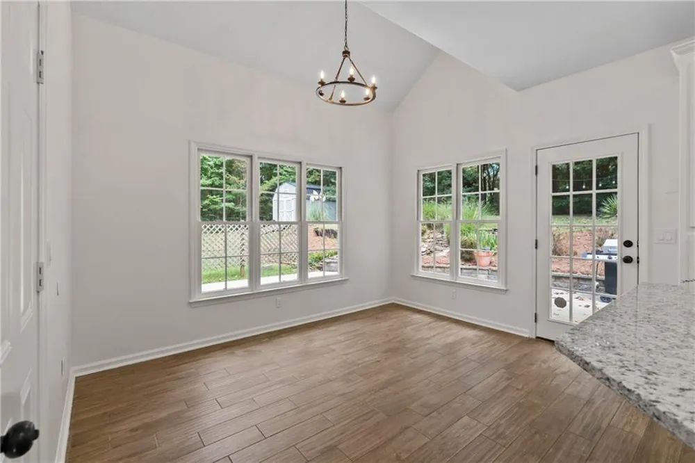 71 Picketts View Acworth, GA 30101