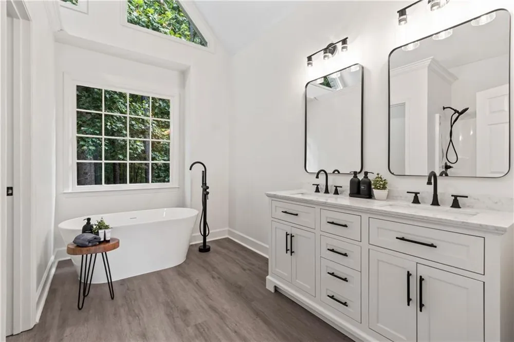 71 Picketts View Acworth, GA 30101