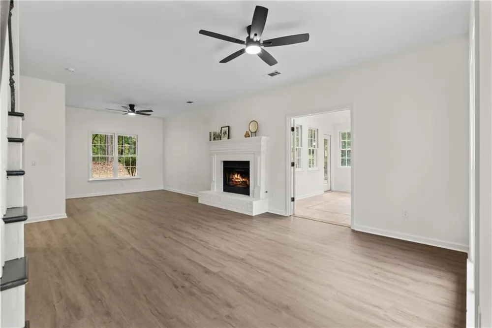 71 Picketts View Acworth, GA 30101