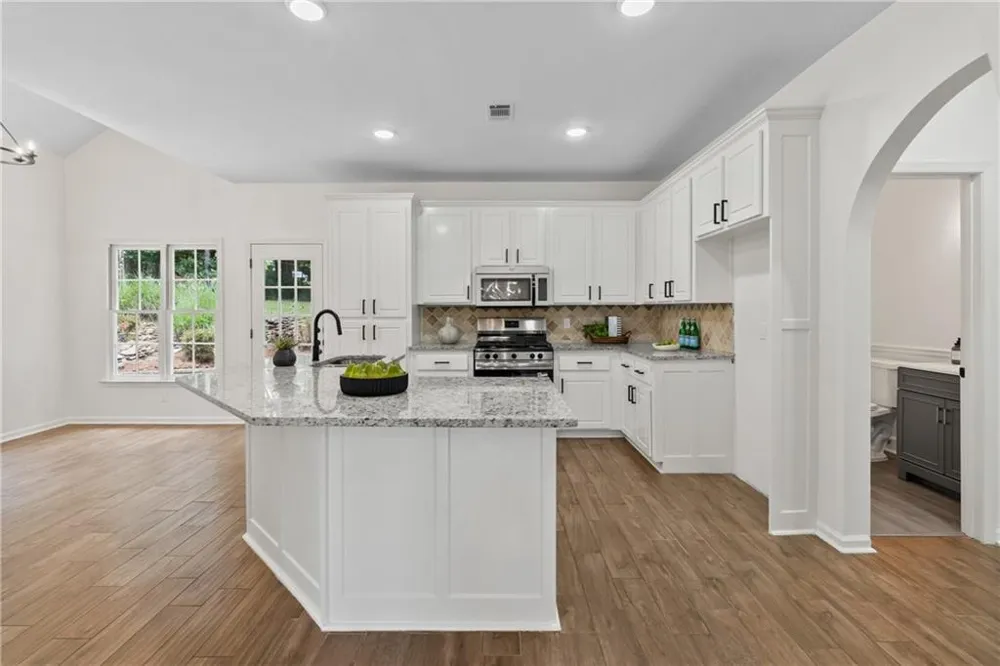 71 Picketts View Acworth, GA 30101