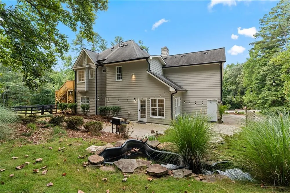 71 Picketts View Acworth, GA 30101