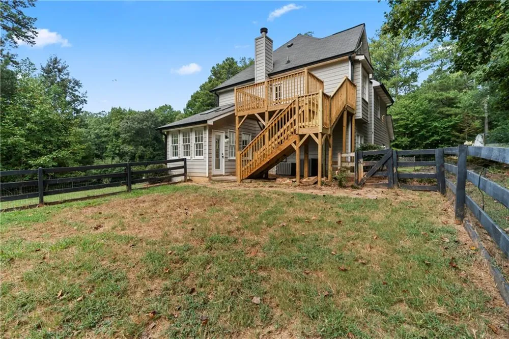 71 Picketts View Acworth, GA 30101