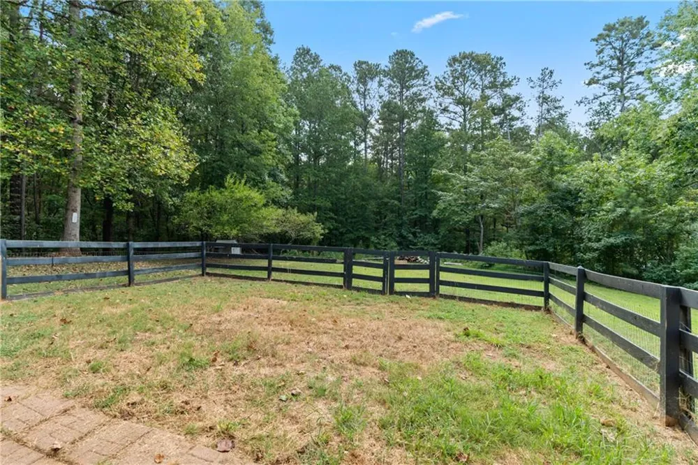 71 Picketts View Acworth, GA 30101