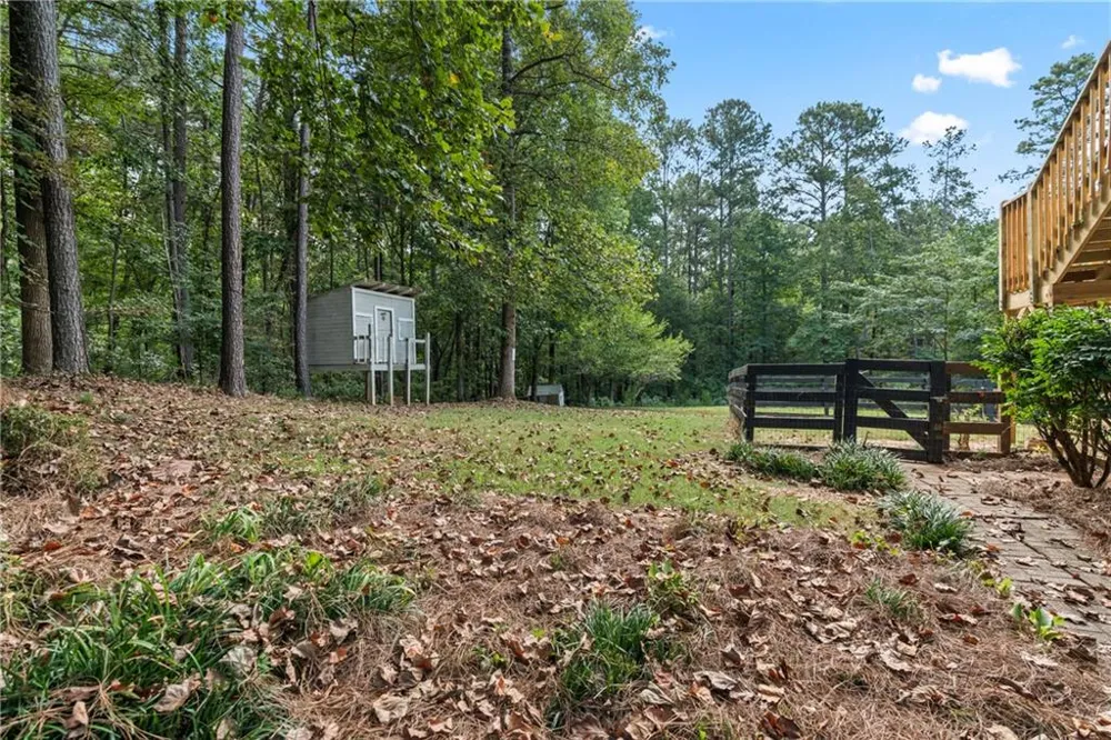 71 Picketts View Acworth, GA 30101