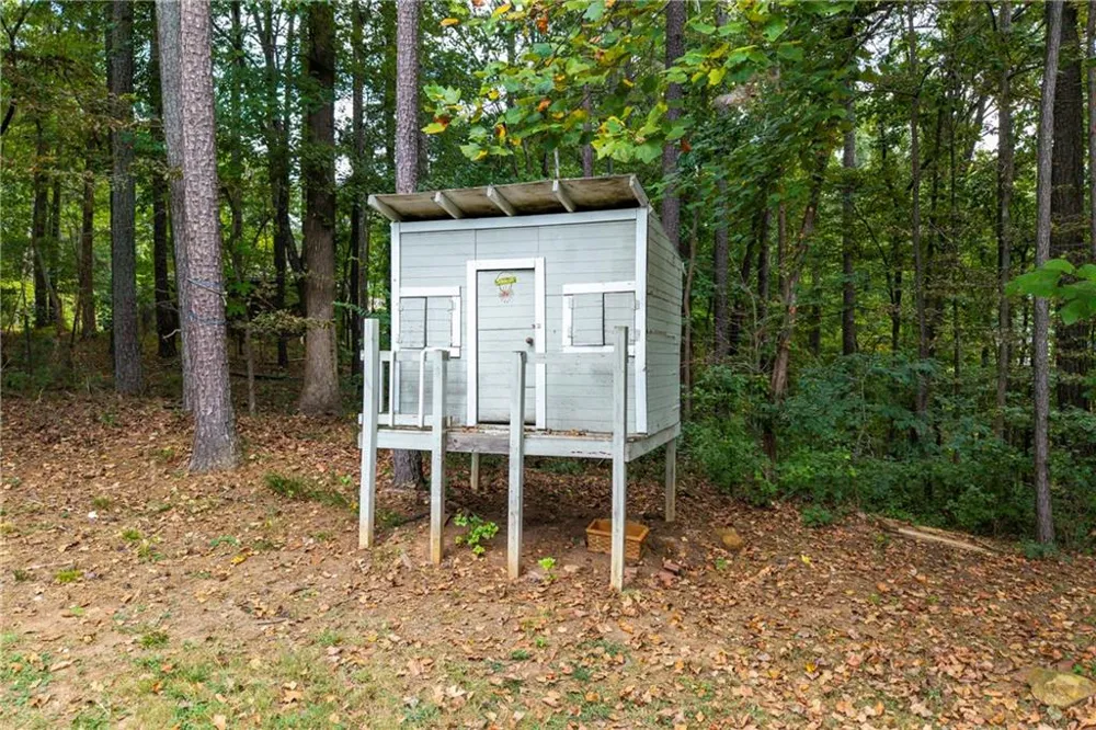 71 Picketts View Acworth, GA 30101