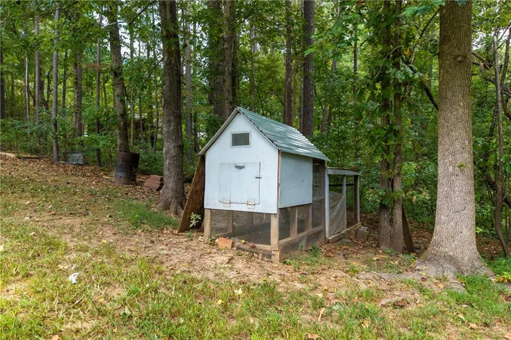 71 Picketts View Acworth, GA 30101