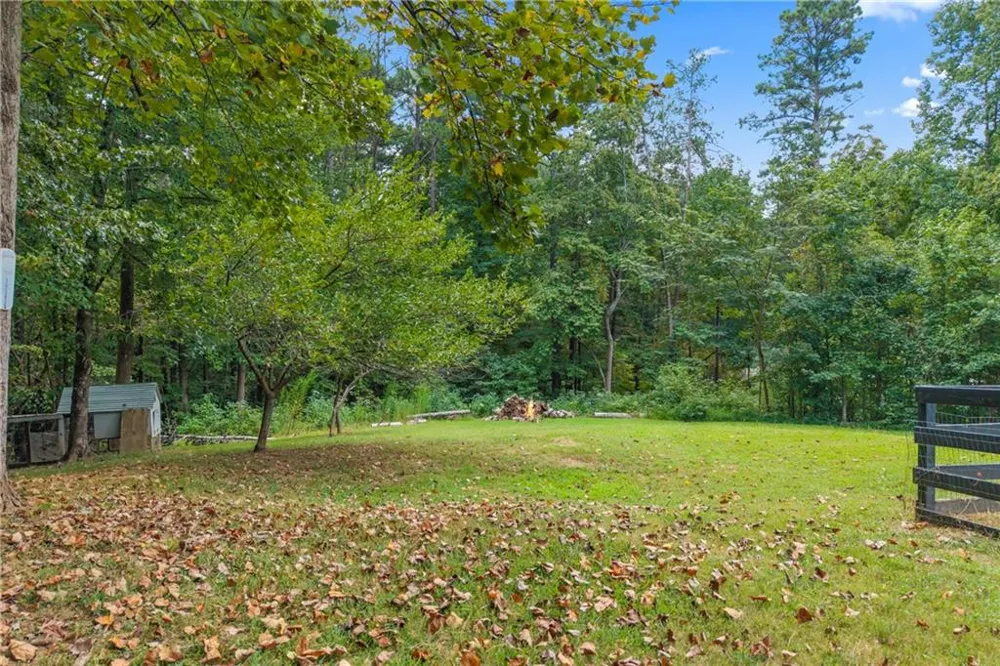 71 Picketts View Acworth, GA 30101