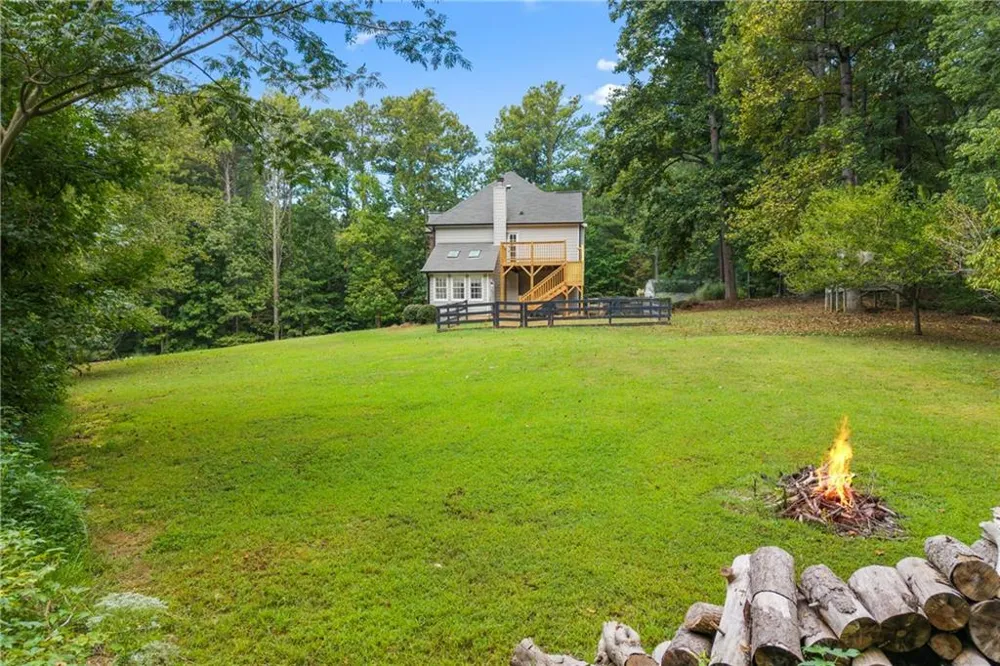 71 Picketts View Acworth, GA 30101