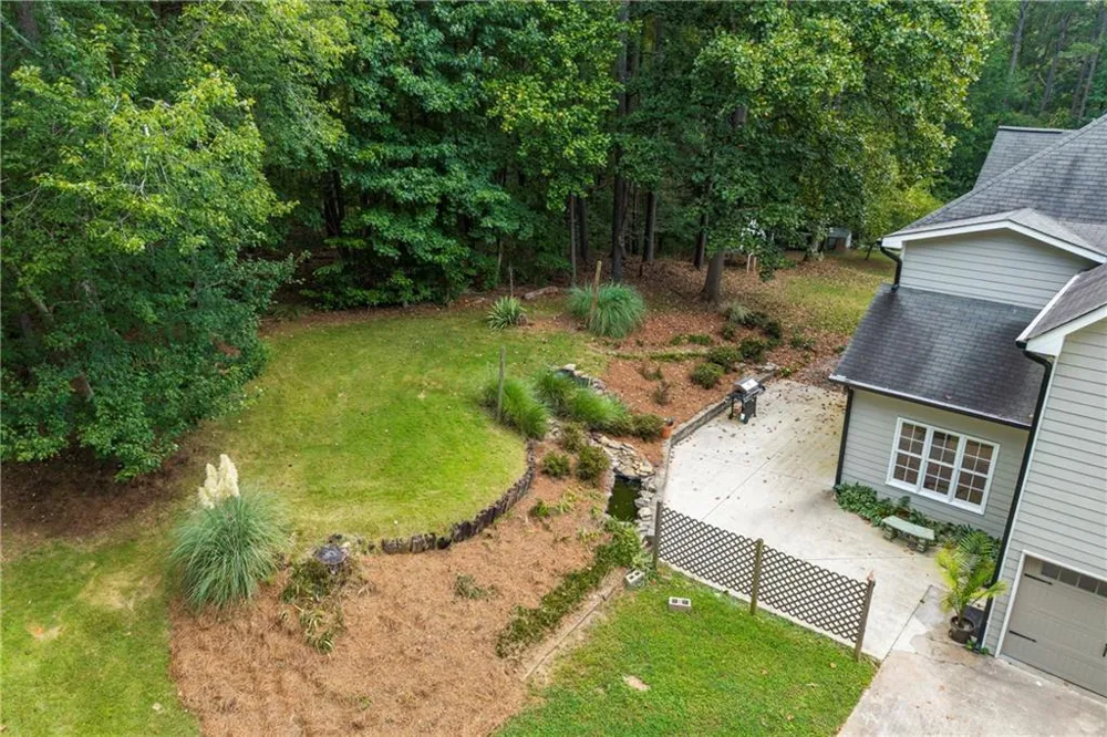 71 Picketts View Acworth, GA 30101