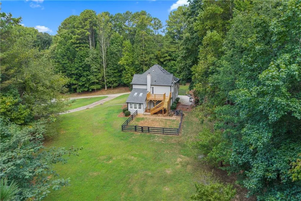 71 Picketts View Acworth, GA 30101