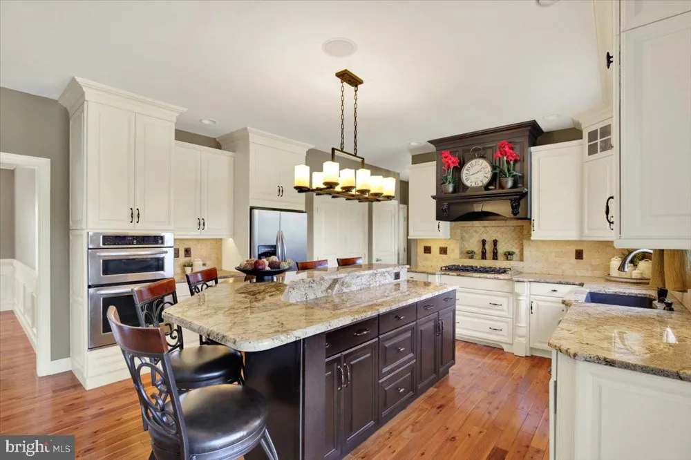 3381 HARWOOD Reading, PA 19608