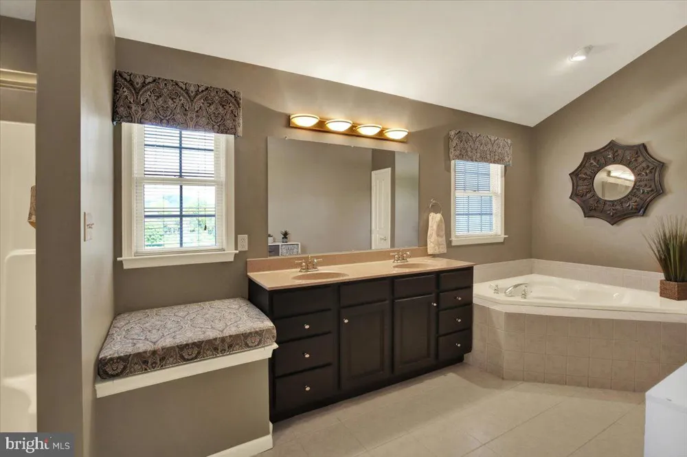 3381 HARWOOD Reading, PA 19608