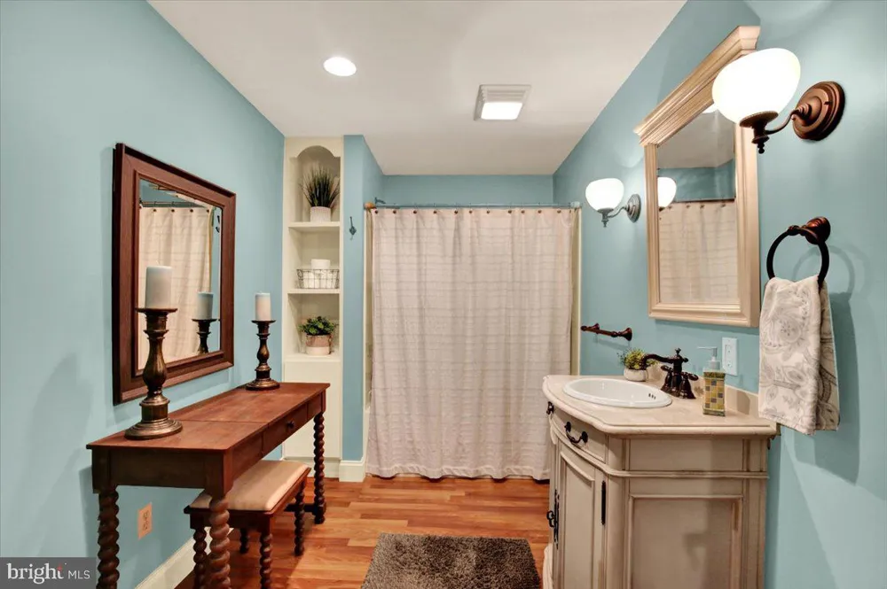 3381 HARWOOD Reading, PA 19608