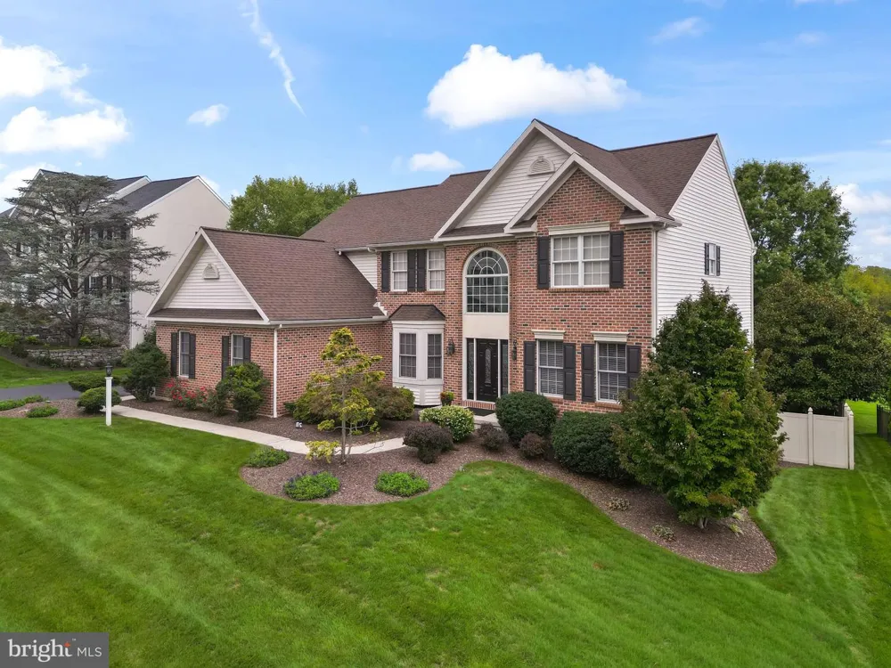 3381 HARWOOD Reading, PA 19608