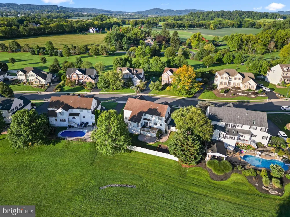 3381 HARWOOD Reading, PA 19608